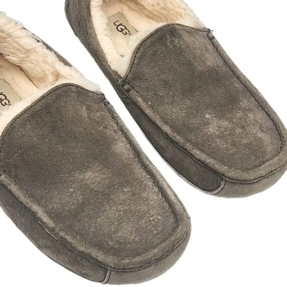 UGG Moccasin Slippers Brown Suede Sheepskin Men Size 9 Shoe F20017G 5775
